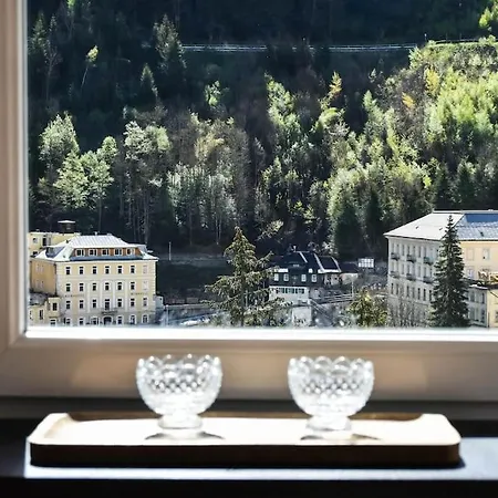 شقة Brand-new, W/ Views *