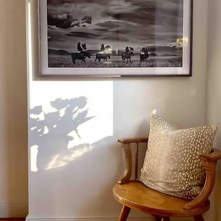 Brand-new, W/ Views شقة باد جاستاين